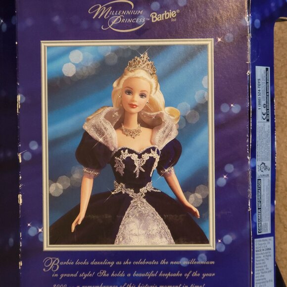 Millennium Collectors Barbie - Picture 2 of 3